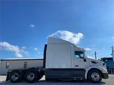 USED 2019 PETERBILT 579 SLEEPER TRUCK #3512-8