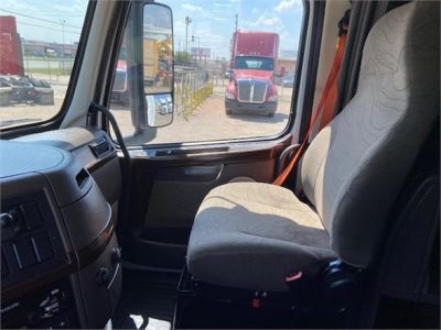 USED 2018 VOLVO VNL64T670 SLEEPER TRUCK #3517-17