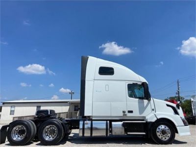 USED 2017 VOLVO VNL64T670 SLEEPER TRUCK #3518-4