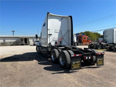 USED 2019 KENWORTH T680 SLEEPER TRUCK #3523-4