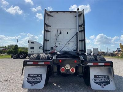 USED 2018 FREIGHTLINER CASCADIA 125 SLEEPER TRUCK #3525-7