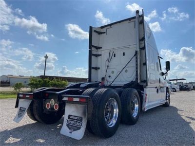 USED 2018 FREIGHTLINER CASCADIA 125 SLEEPER TRUCK #3525-8