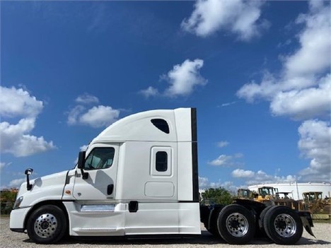 USED 2018 FREIGHTLINER CASCADIA TANDEM AXLE SLEEPER TRUCK #3534-4