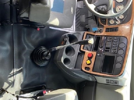 USED 2016 INTERNATIONAL PROSTAR SLEEPER TRUCK #3541-23