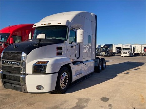 USED 2020 MACK ANTHEM SLEEPER TRUCK #3543-3