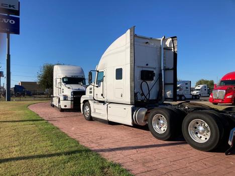 USED 2020 MACK ANTHEM SLEEPER TRUCK #3545-7