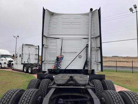 USED 2020 VOLVO VNL64T860 SLEEPER TRUCK #3563-9