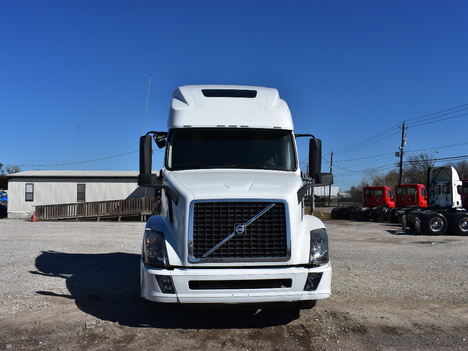 USED 2016 VOLVO VNL64T670 SLEEPER TRUCK #3572-2