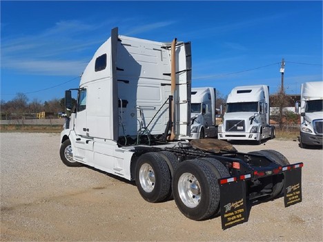 USED 2016 VOLVO VNL64T670 SLEEPER TRUCK #3573-13