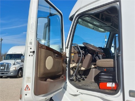 USED 2016 VOLVO VNL64T670 SLEEPER TRUCK #3573-14