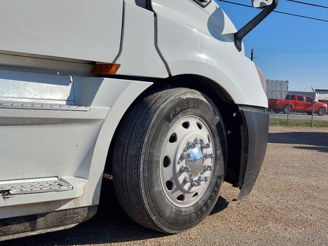 USED 2020 FREIGHTLINER CASCADIA SLEEPER TRUCK #3578-9