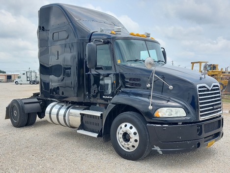 USED 2014 MACK CXU612 SINGLE AXLE SLEEPER TRUCK #3600-3