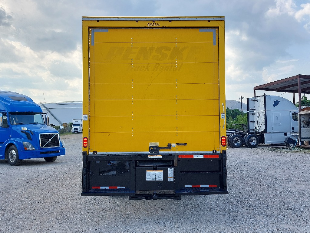 USED 2018 INTERNATIONAL 4300 BOX VAN TRUCK FOR SALE IN TX 3613