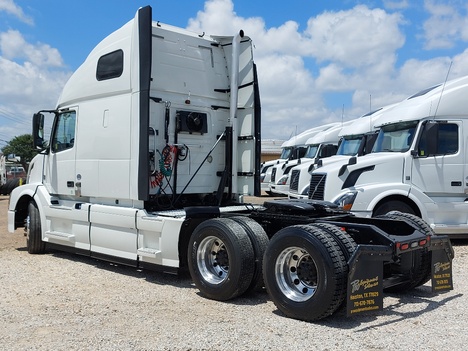 USED 2017 VOLVO VNL64T670 SLEEPER TRUCK #3615-4