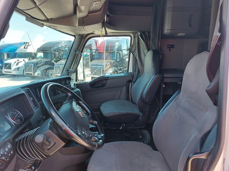 USED 2019 INTERNATIONAL LT625 SLEEPER TRUCK #3628-11