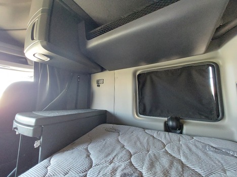 USED 2019 INTERNATIONAL LT625 SLEEPER TRUCK #3628-26
