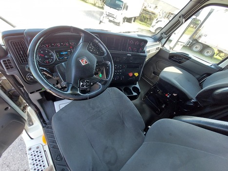 USED 2019 INTERNATIONAL LT625 SLEEPER TRUCK #3629-11