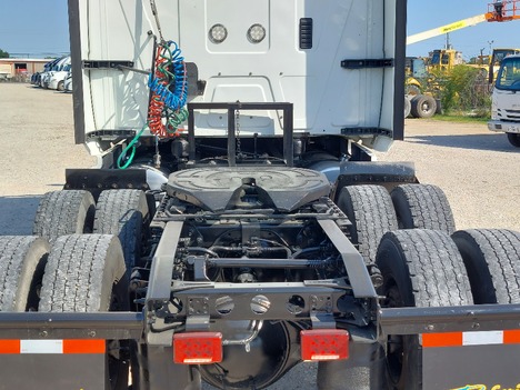 USED 2019 INTERNATIONAL LT625 SLEEPER TRUCK #3629-7