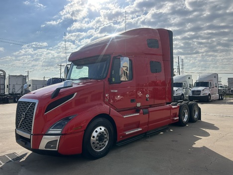 2022-volvo-760-sleeper #3829