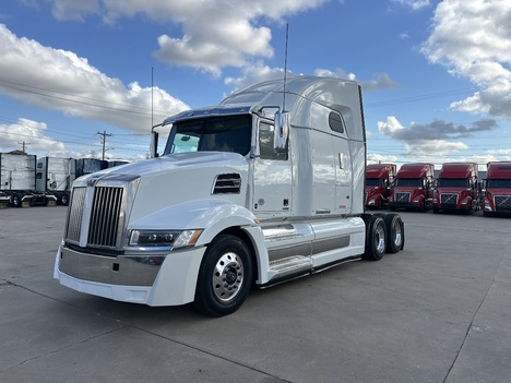 2022-western-star-5700-sleeper #3834