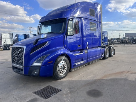 2022-volvo-860-sleeper #3849