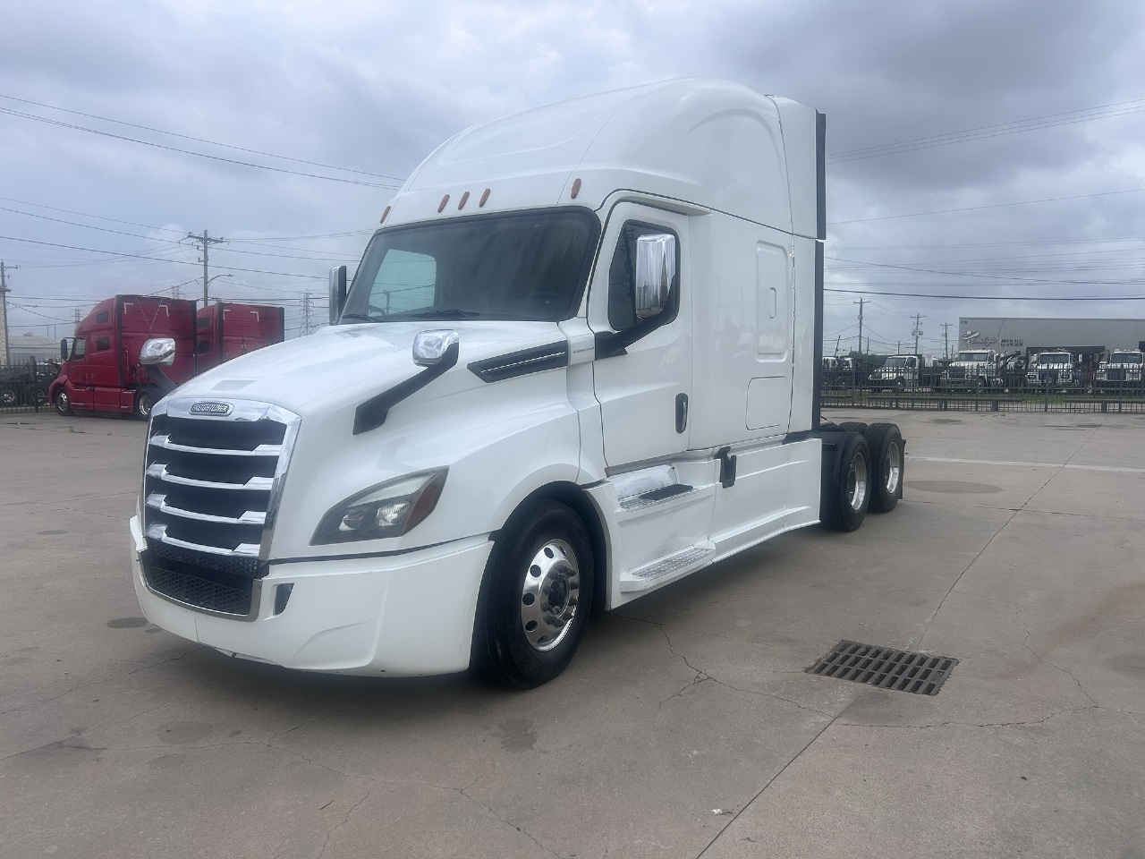 2020 FREIGHTLINER CASCADIA Sleeper #1 2020 FREIGHTLINER CASCADIA Sleeper #1