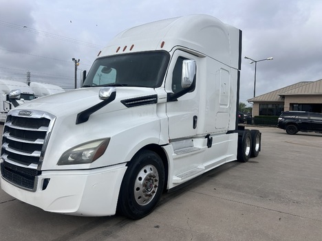 2020-freightliner-cascadia-sleeper #3865