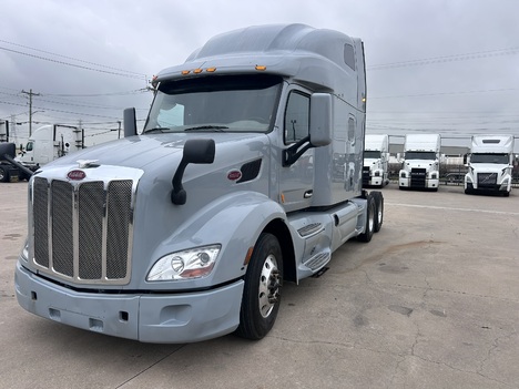 2021 PETERBILT 579 Sleeper #3866