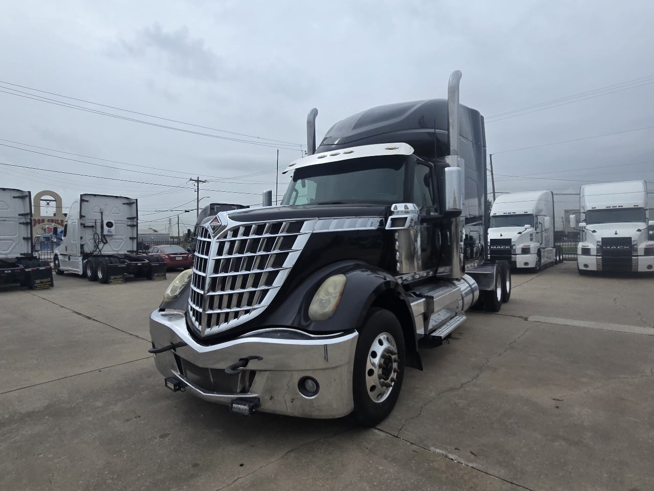2021 INTERNATIONAL LONESTAR Sleeper #1 2021 INTERNATIONAL LONESTAR Sleeper #1