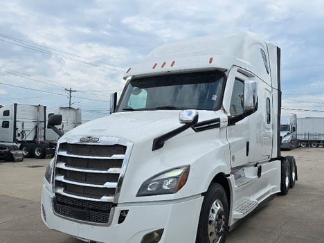 2023 FREIGHTLINER CASCADIA Sleeper #3878 2023 FREIGHTLINER CASCADIA Sleeper #3878