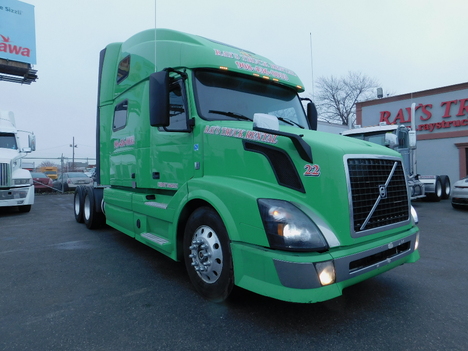 USED 2015 VOLVO VNL-780 TANDEM AXLE SLEEPER TRUCK #2128
