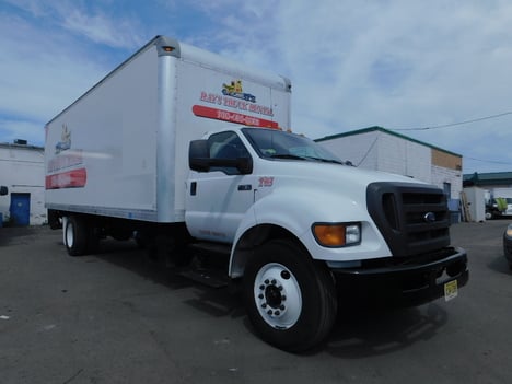 2015 FORD F-750 Box Van Truck #2141