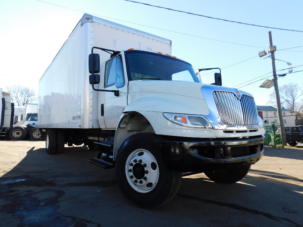 2018 INTERNATIONAL 4300 BOX VAN TRUCK FOR SALE 2370