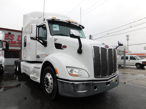 USED 2018 PETERBILT 579 TANDEM AXLE SLEEPER TRUCK #2416