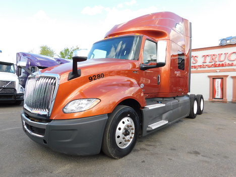 USED 2019 INTERNATIONAL LT625 TANDEM AXLE SLEEPER TRUCK #2461