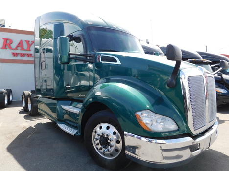 USED 2016 KENWORTH T-680 TANDEM AXLE SLEEPER TRUCK #2467