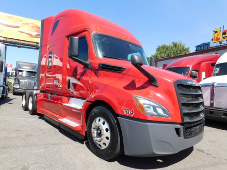 USED 2019 FREIGHTLINER CASCADIA TANDEM AXLE SLEEPER TRUCK #2545