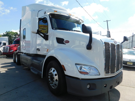 USED 2019 PETERBILT 579 TANDEM AXLE SLEEPER TRUCK #2555