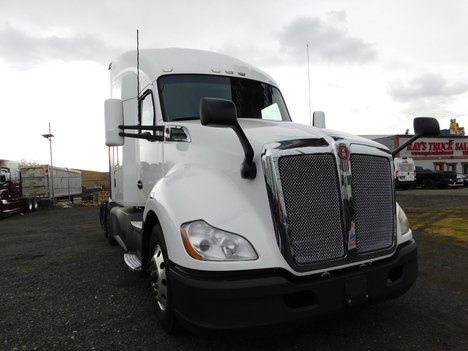 2021-kenworth-t-680-tandem-axle-sleeper #3109
