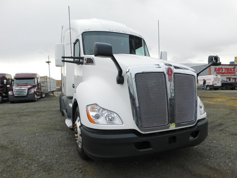 2021-kenworth-t-680-tandem-axle-sleeper #3110