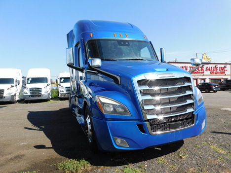 2021 FREIGHTLINER CASCADIA Tandem Axle Sleeper #3146