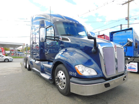 2022-kenworth-t-680-tandem-axle-sleeper #3163