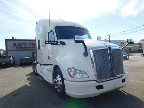 2021-kenworth-t-680-tandem-axle-sleeper #3167