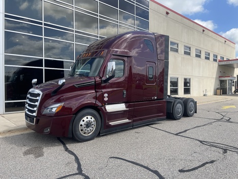 2026 FREIGHTLINER CASCADIA 126 Tandem Axle Sleeper #1782