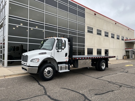 2024 FREIGHTLINER M2 Medium DutyTruck #1785