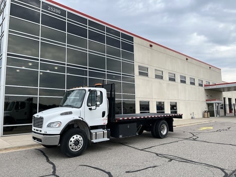 2024 FREIGHTLINER M2 Medium DutyTruck #1786