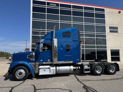 2019 FREIGHTLINER 122SD Tandem Axle Sleeper #1846