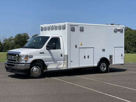 REMOUNTED 2023 FORD E450 TYPE III AMBULANCE TRUCK #$vid