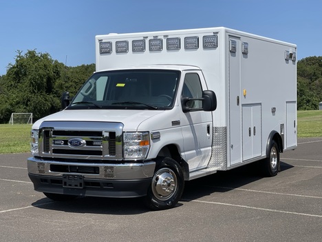 REMOUNTED 2023 FORD E450 TYPE III AMBULANCE TRUCK #$vid