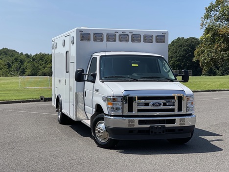 REMOUNTED 2023 FORD E450 TYPE III AMBULANCE TRUCK #$vid